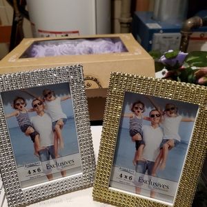 2 picture frames